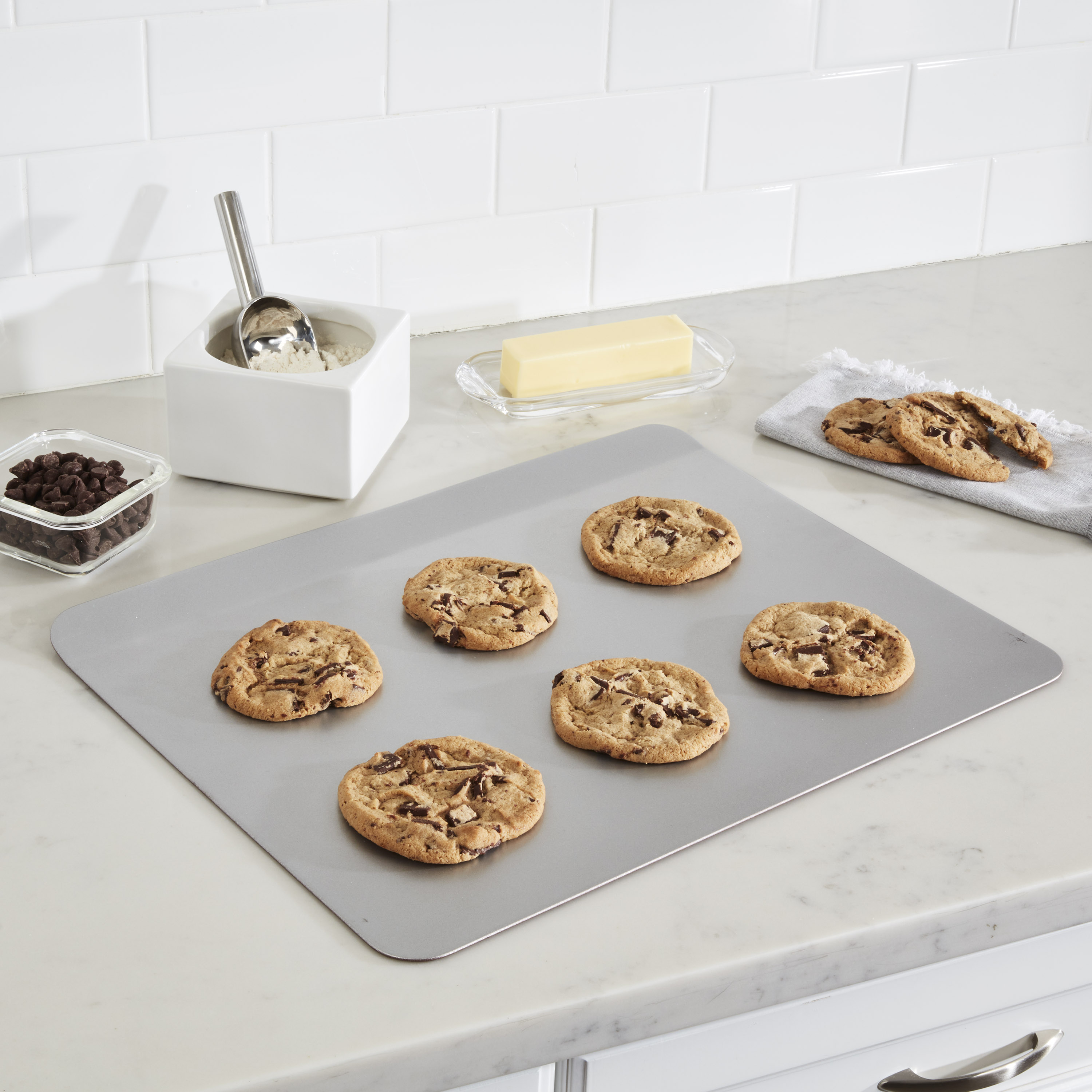 Baking & Cookie Sheets